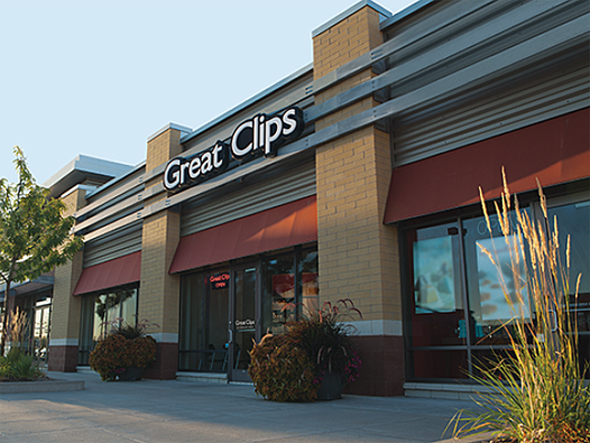 Great Clips image 4