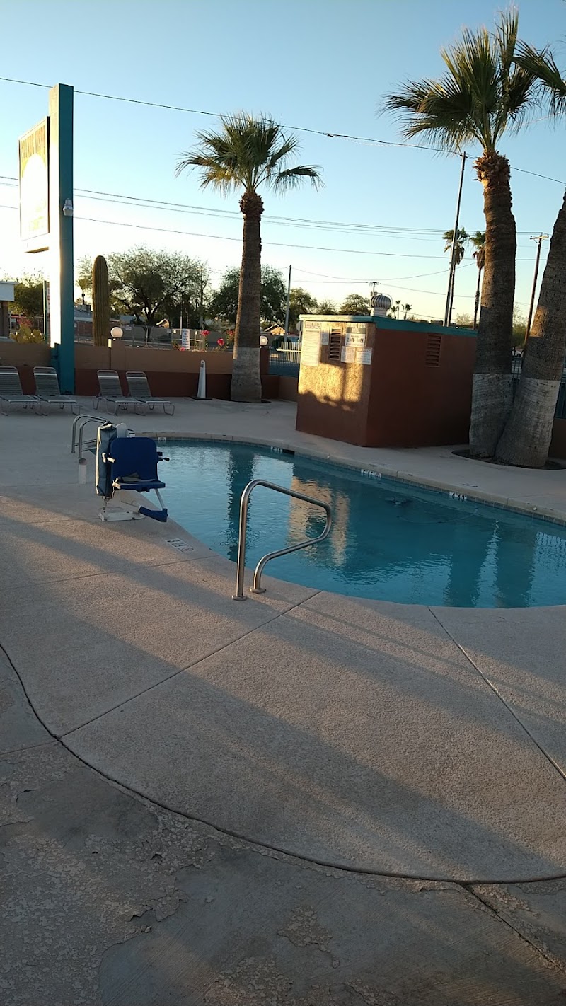 Grande Vista Motel image 2