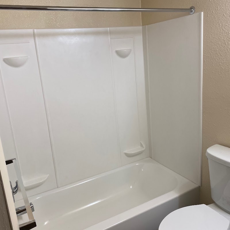 Vah-Ki Court Apartments image 2