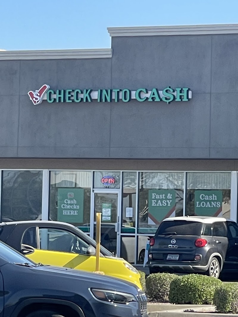 Check Into Cash image 2