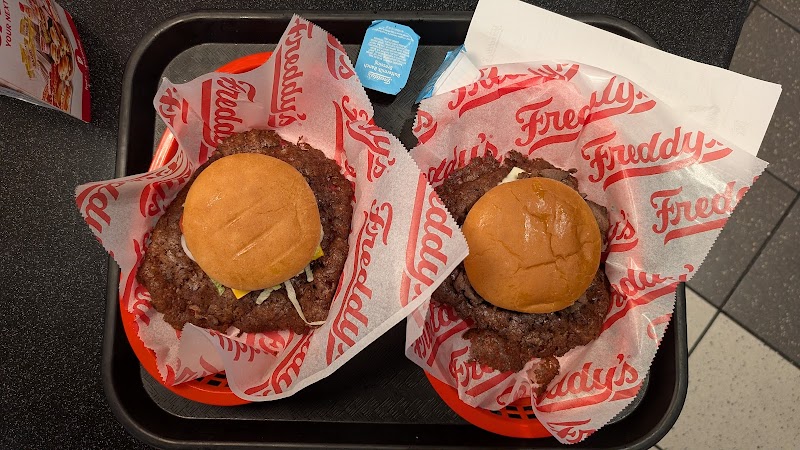 Freddy's Frozen Custard &amp; Steakburgers image 3