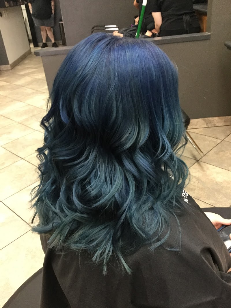 Fantastic Sams Cut &amp; Color of Chandler image 3