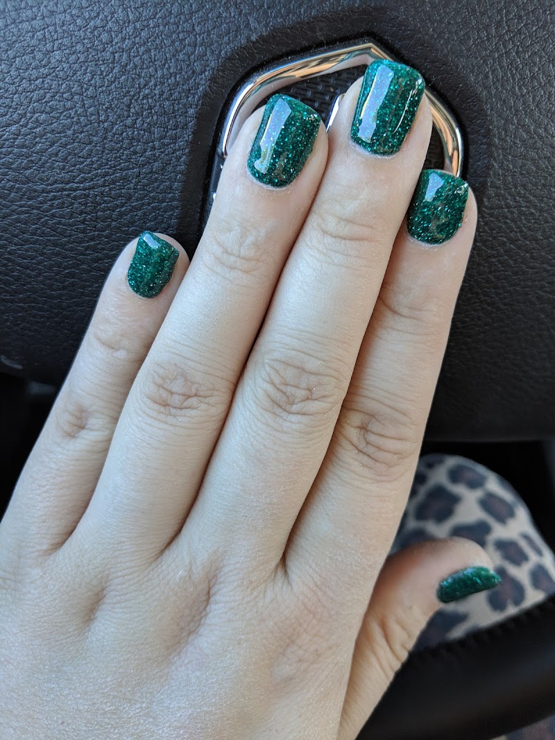 Pamper Nails &amp; Spa image 4