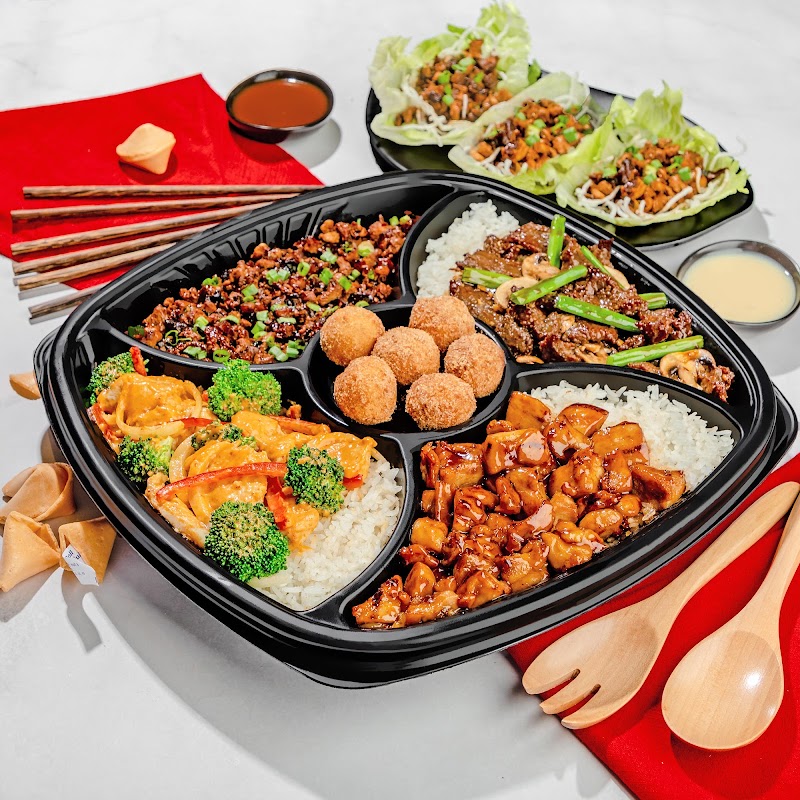 Pei Wei Asian Kitchen Gallery Image