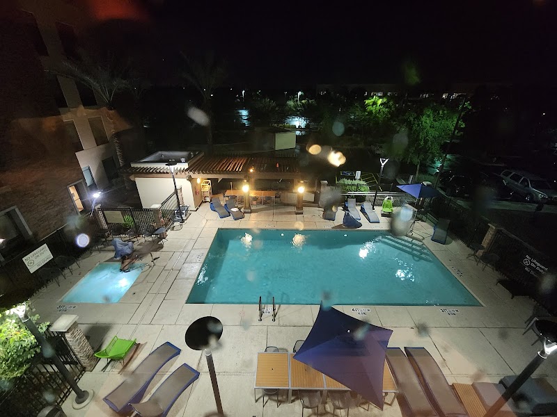 Hampton Inn &amp; Suites Phoenix Chandler-Fashion Center AZ image 3