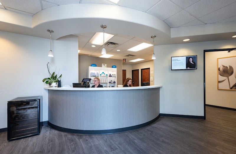 Derma Health Skin &amp; Laser image 2