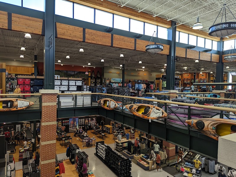 DICK'S Sporting Goods image 4