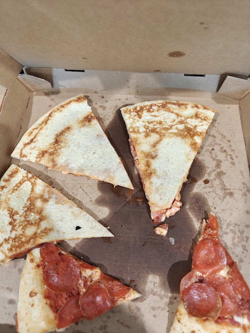 Little Caesars Pizza image 4