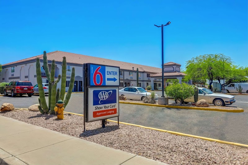 Motel 6 Apache Junction, AZ image 1