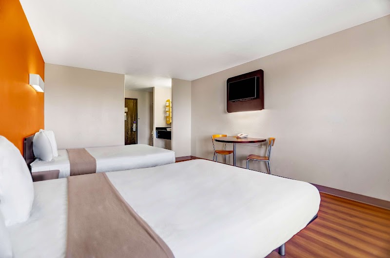 Motel 6 Apache Junction, AZ image 4