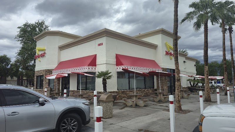 In-N-Out Burger image 4