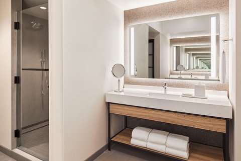 Sheraton Phoenix Downtown Gallery Image