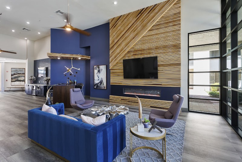 The Met at 3rd and Fillmore Apartments Gallery Image