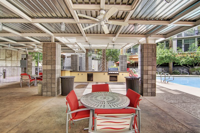 Skyline Lofts image 3