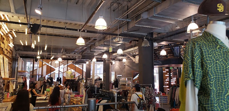 Urban Outfitters image 2