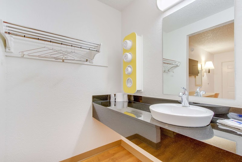 Motel 6 Tempe, AZ - Scottsdale South image 4