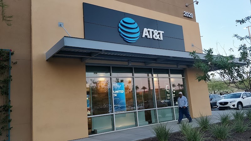 AT&amp;T Store image 4