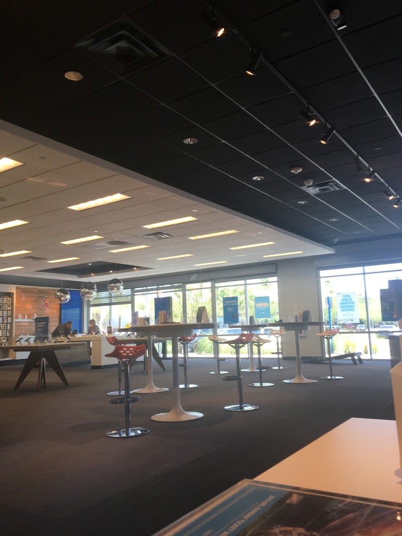 AT&amp;T Store image 5