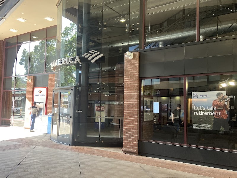 Bank of America (with Drive-thru ATM) Gallery Image