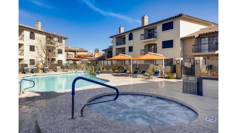 Chazal Scottsdale Apartments image 1