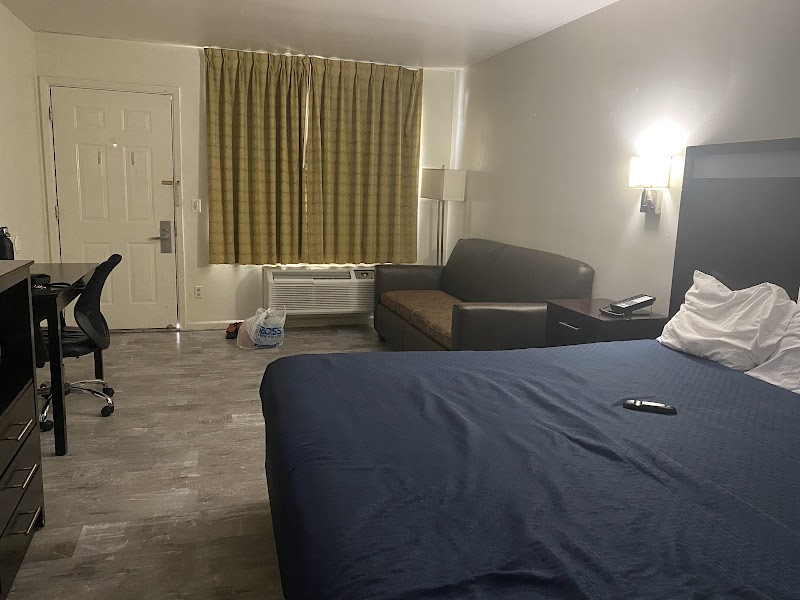 Windemere Hotel &amp; Conference Center image 2