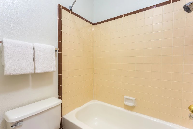 Superior Suites Phoenix Mesa image 3