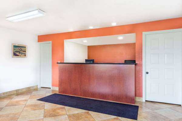 Superior Suites Phoenix Mesa image 5