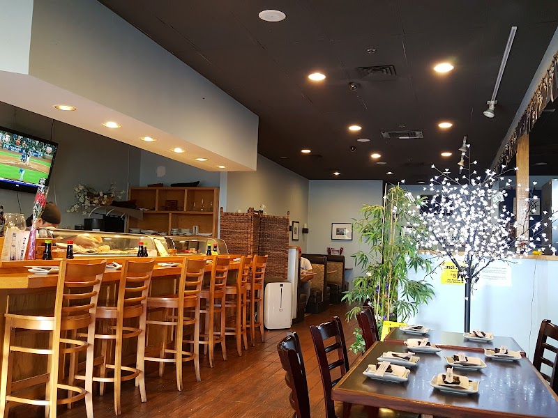 Four Seasons Sushi Bar &amp; Grill image 1