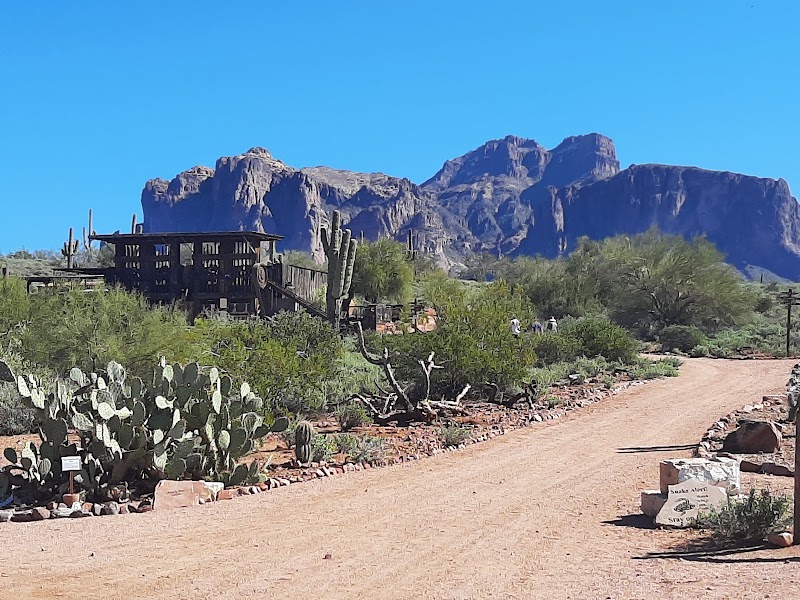 Superstition Mountain - Lost Dutchman Museum image 1