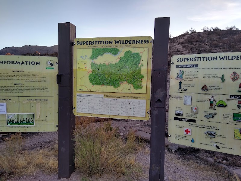 Dutchman's Trailhead image 5