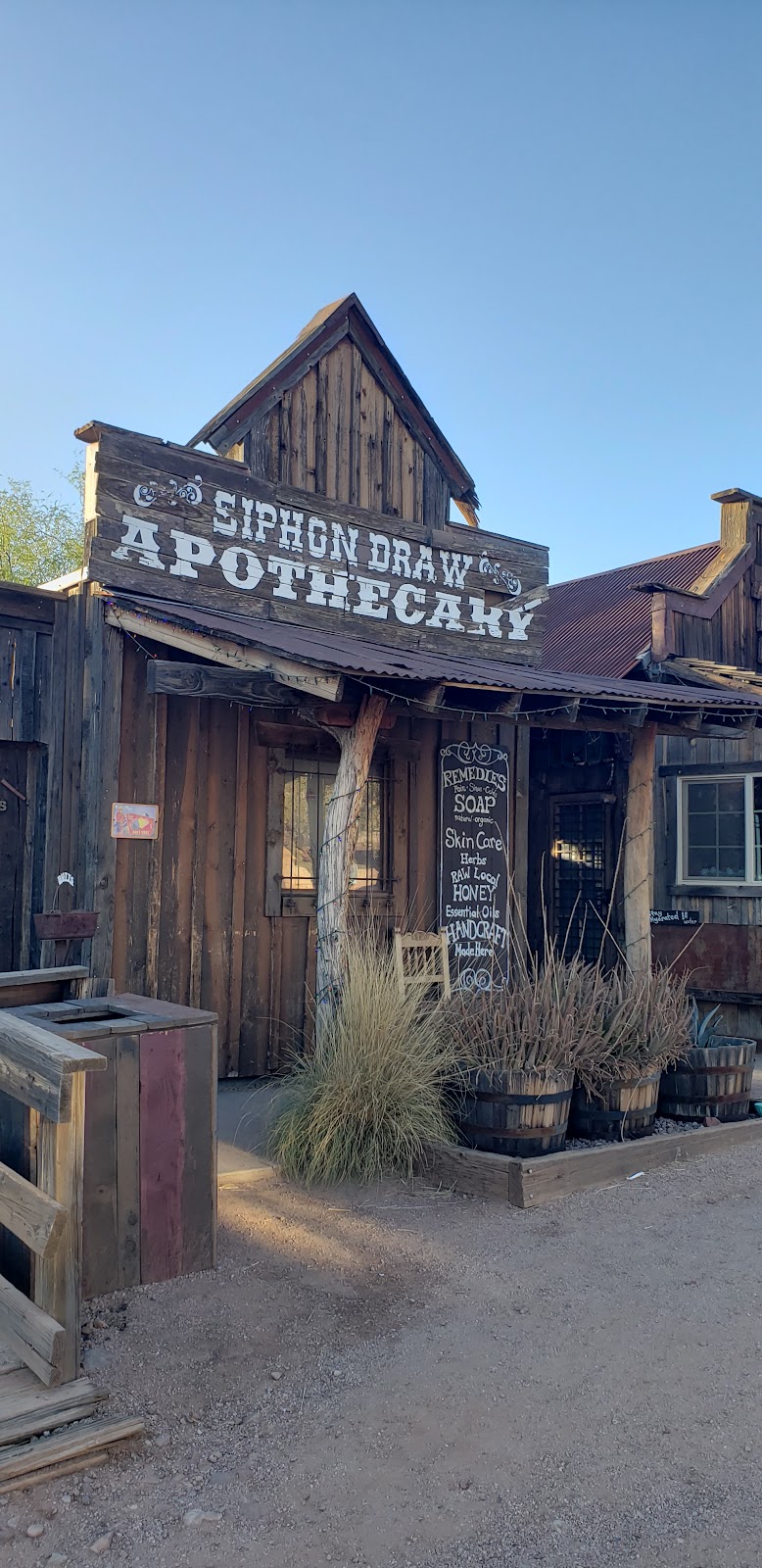 Siphon Draw Apothecary image 5