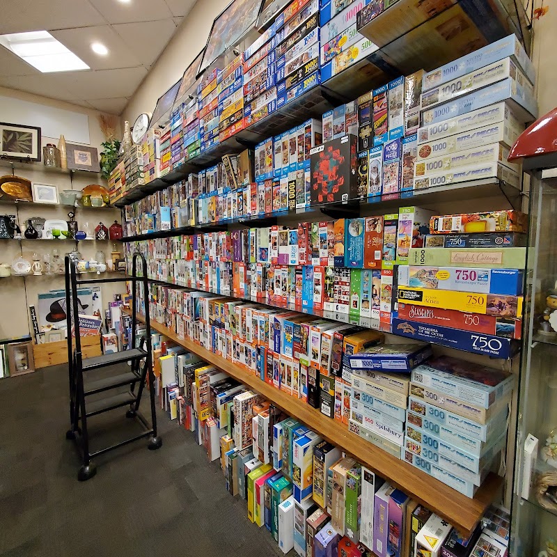 Bookmans Phoenix Entertainment Exchange image 5