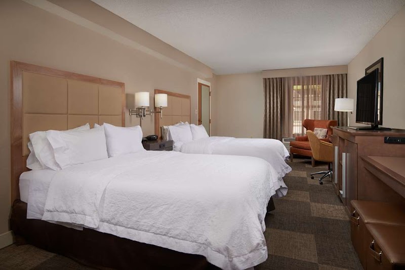 Hampton Inn &amp; Suites Phoenix/Scottsdale image 2