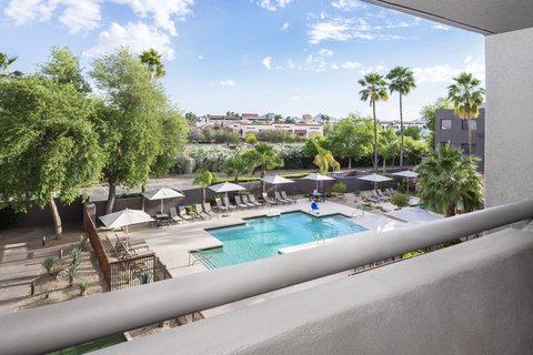 Courtyard by Marriott Scottsdale North image 3