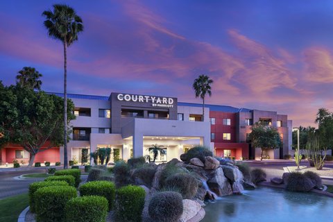 Courtyard by Marriott Scottsdale North image 5