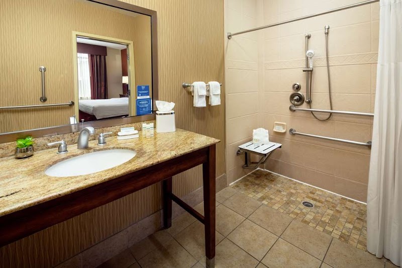 Hampton Inn &amp; Suites Scottsdale at Talking Stick image 4