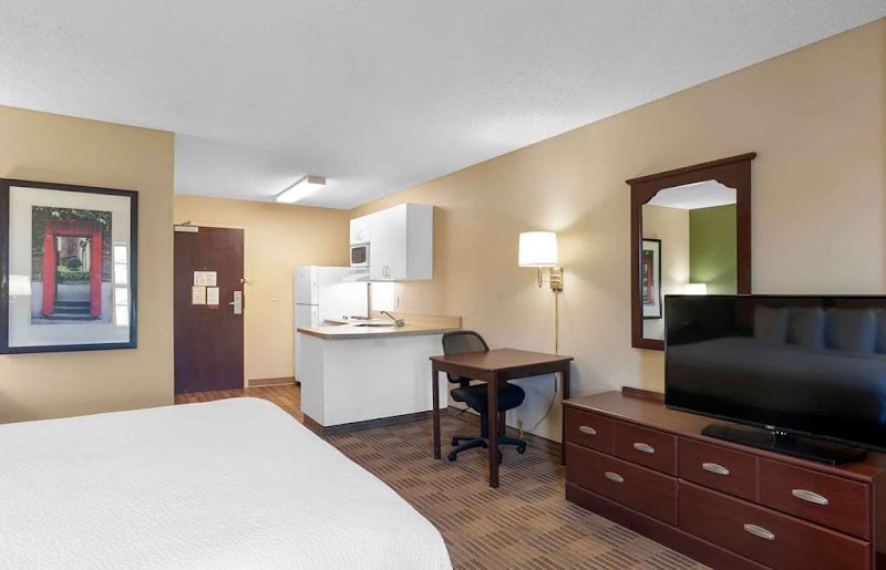 Extended Stay America Select Suites- Phoenix - Scottsdale - North image 2