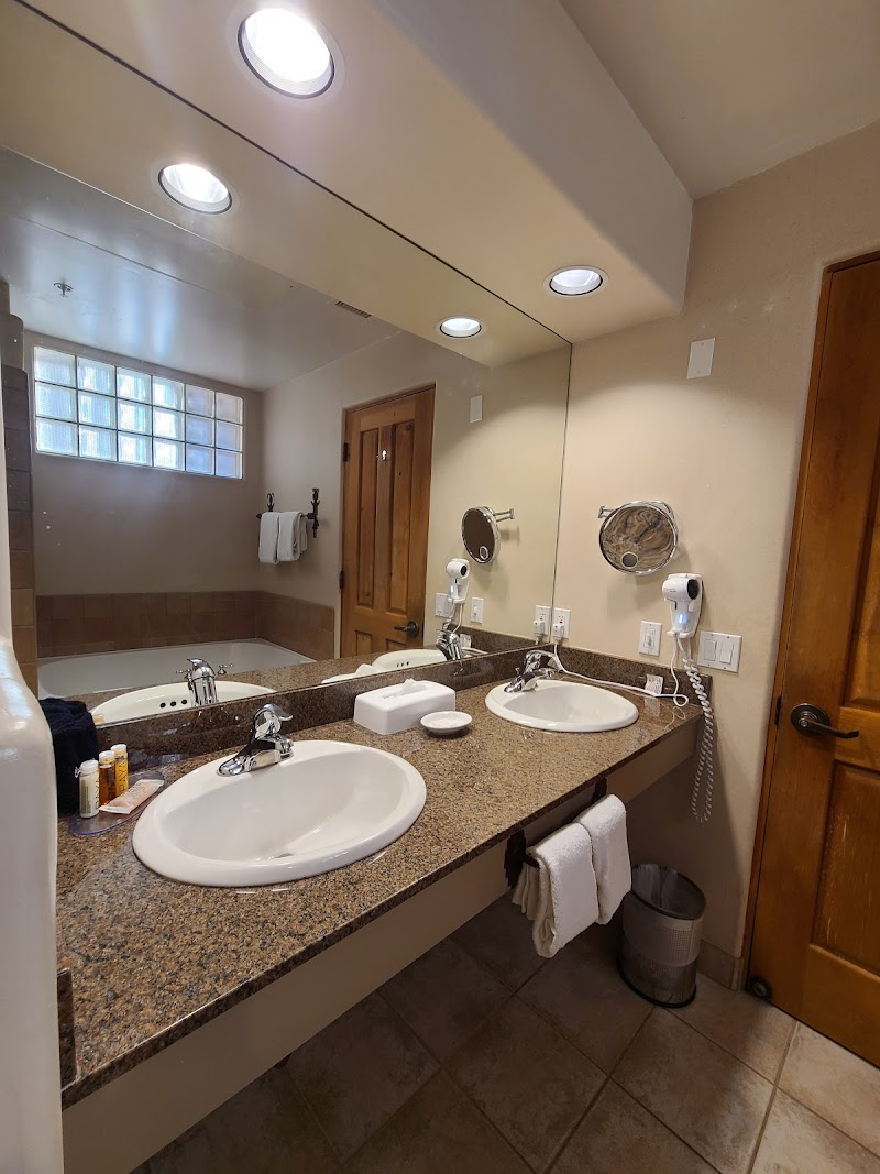 Inn at Eagle Mountain image 4