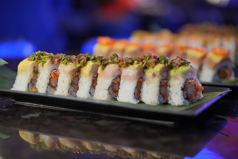 Blue Wasabi Sushi and Martini Bar image 2