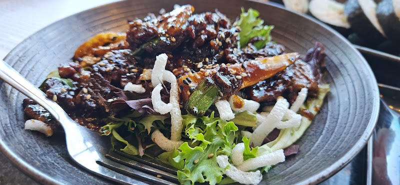 Blue Wasabi Sushi and Martini Bar image 5