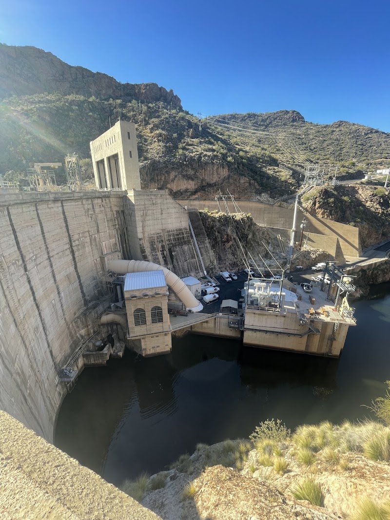 Mormon Flat Dam image 4