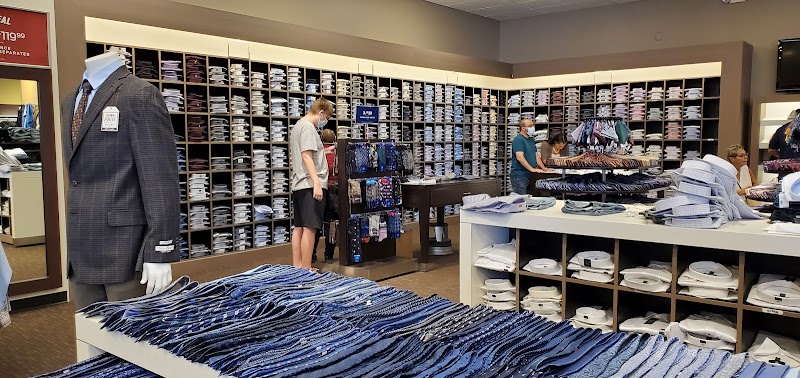 Men's Wearhouse image 5