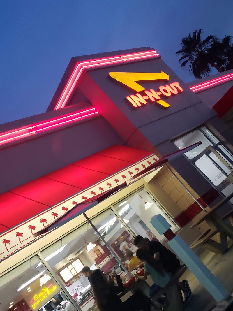 In-N-Out Burger image 1
