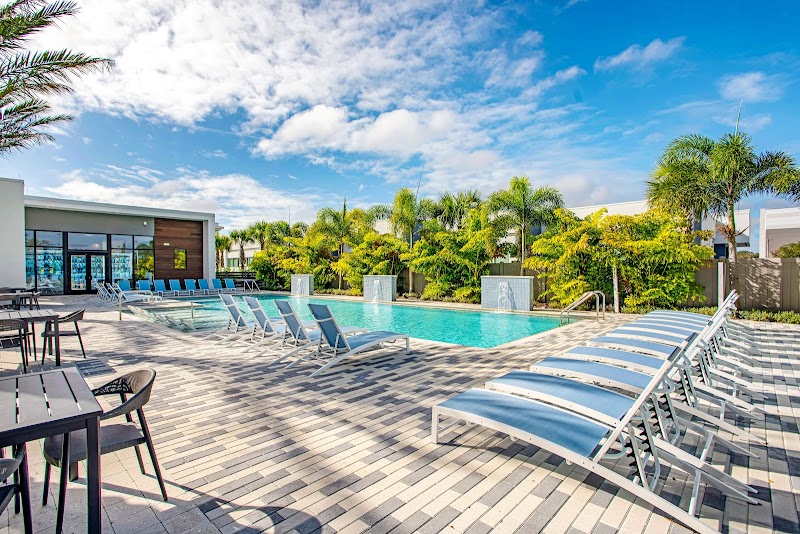 Elements on Third image 3