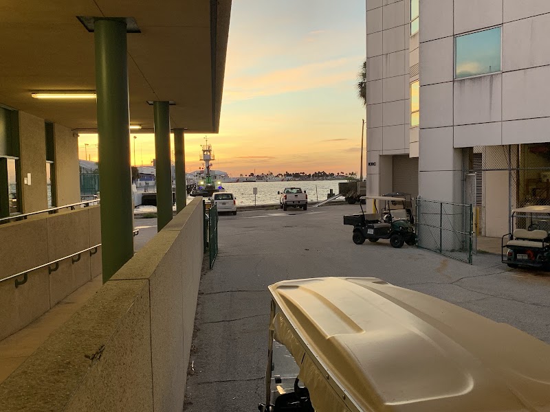 Knight Oceanographic Research Center image 5