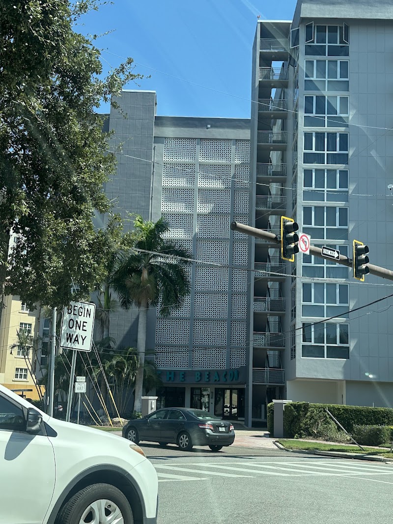 The Beacon on Third Condos image 2