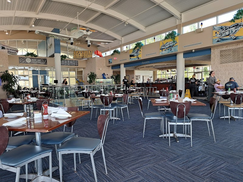 The Hangar Restaurant &amp; Flight Lounge image 1