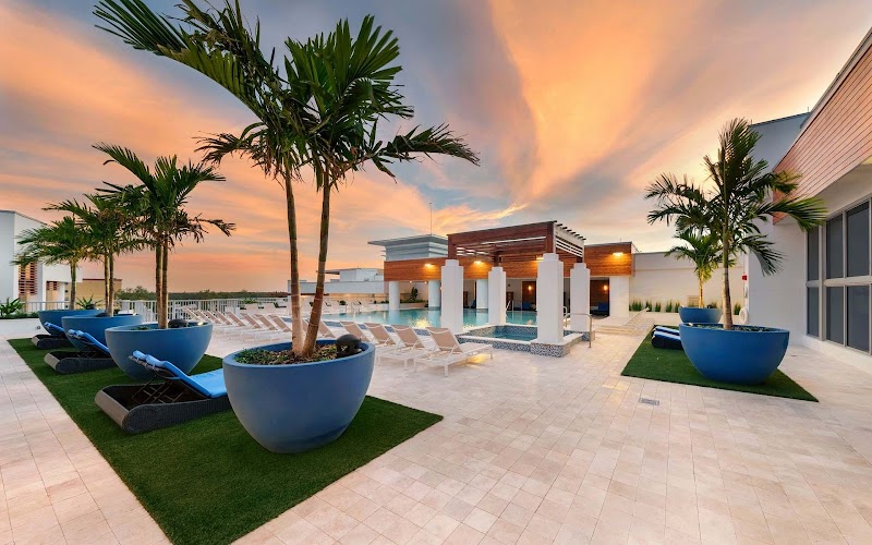 Windsor Central Arts Apartments image 1