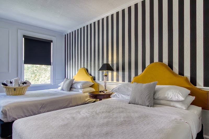 New Hotel Collection | The Cordova Inn image 2