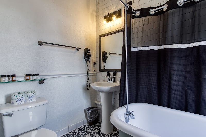 New Hotel Collection | The Cordova Inn image 3